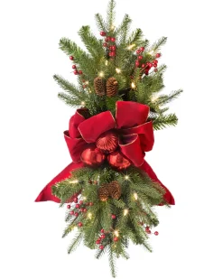 Holiday Staircase Foliage