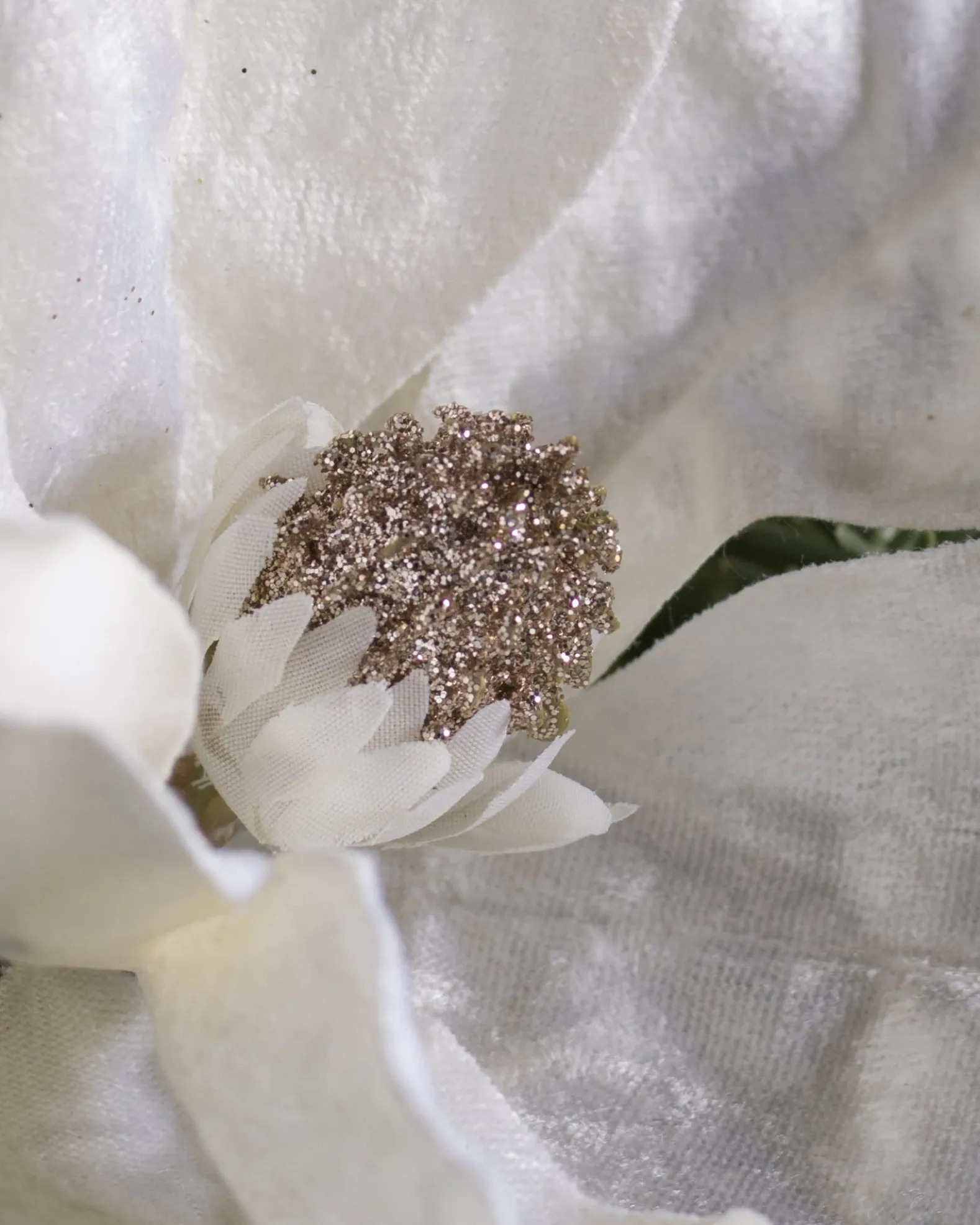 Magnolia Christmas Tree Picks