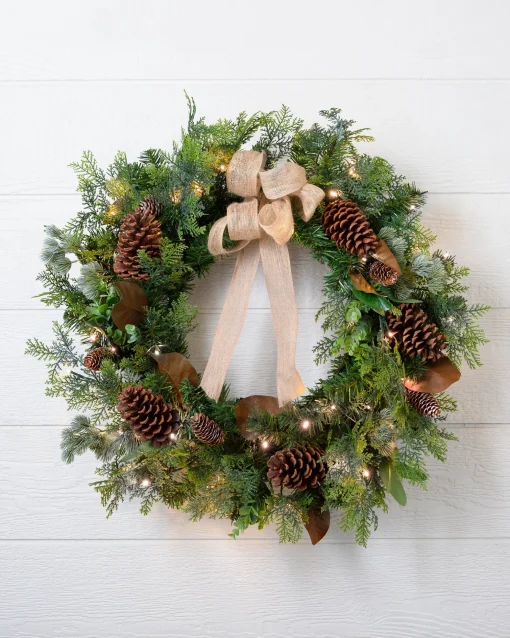 Outdoor Cedar Lodge Foliage