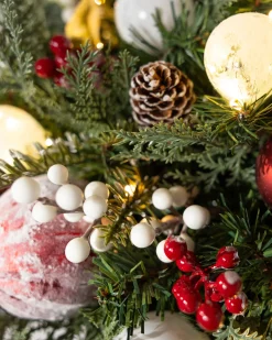 Outdoor Lit Nordic Splendor Foliage